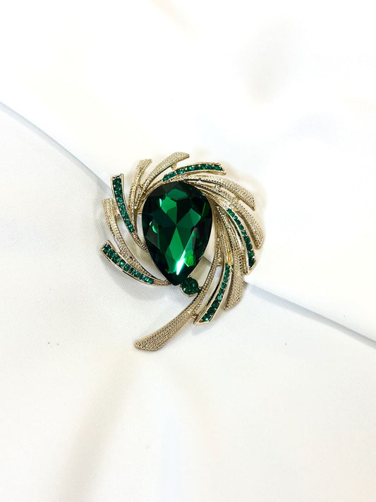 green brooch-lolini vogue